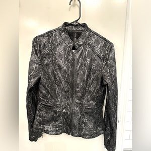 Black and silver peplum size 6